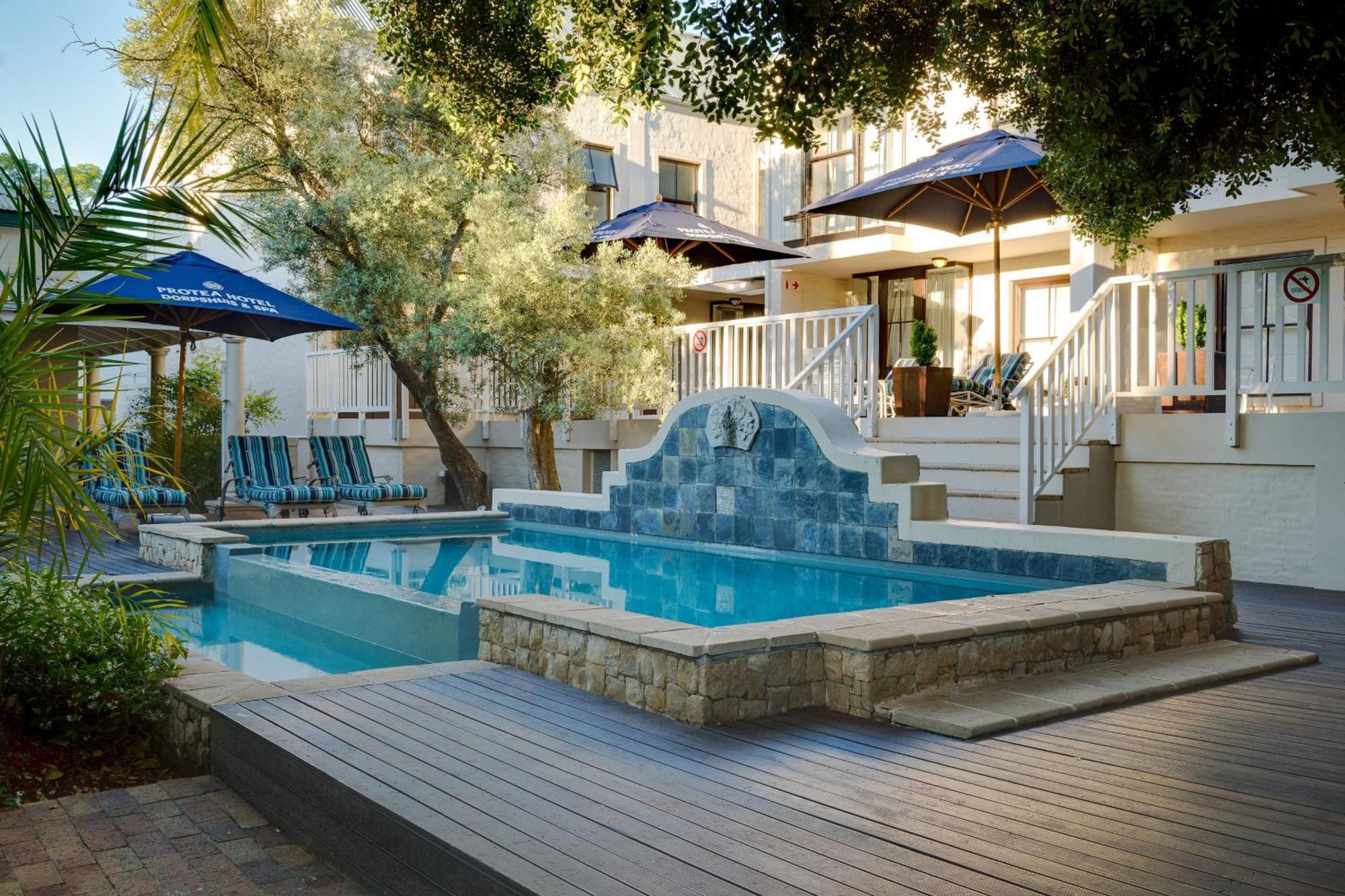 Protea Hotel By Marriott Dorpshuis & Spa Стеленбош Екстериор снимка