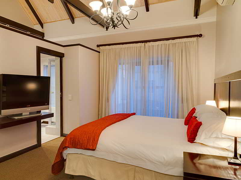 Protea Hotel By Marriott Dorpshuis & Spa Стеленбош Екстериор снимка